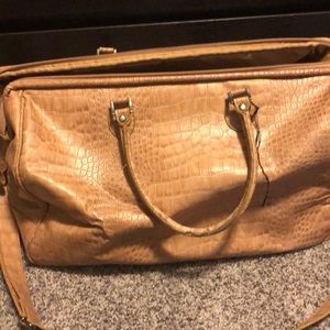 Leather weekender bag